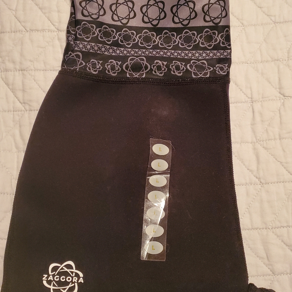 Zaggora Hot Pants Capris Large